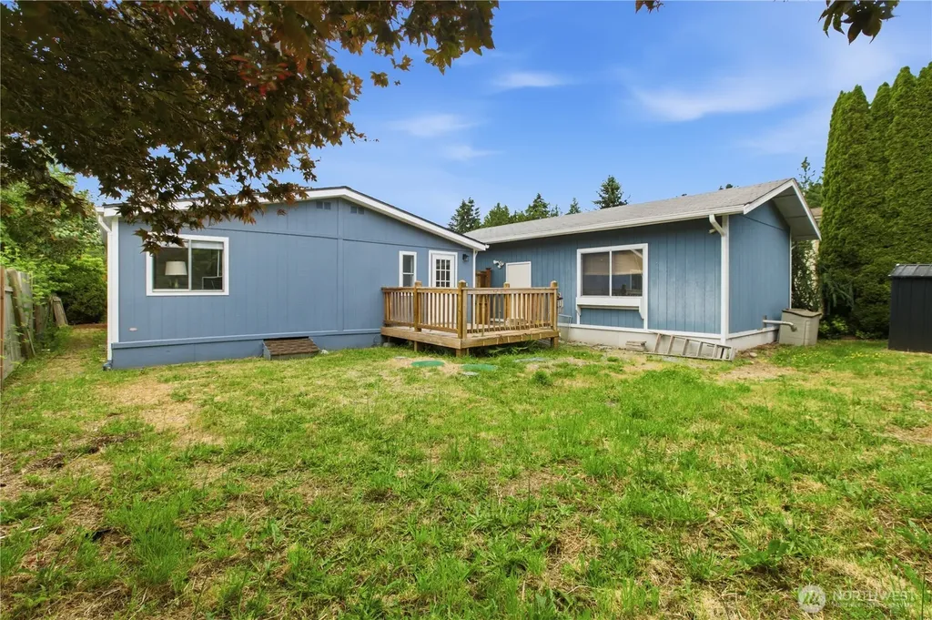 9813 189th Street E Puyallup WA 98375
