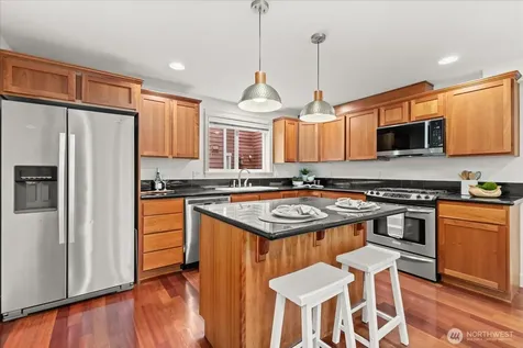 2024 W Bertona Street Seattle WA 98199