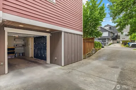 2024 W Bertona Street Seattle WA 98199