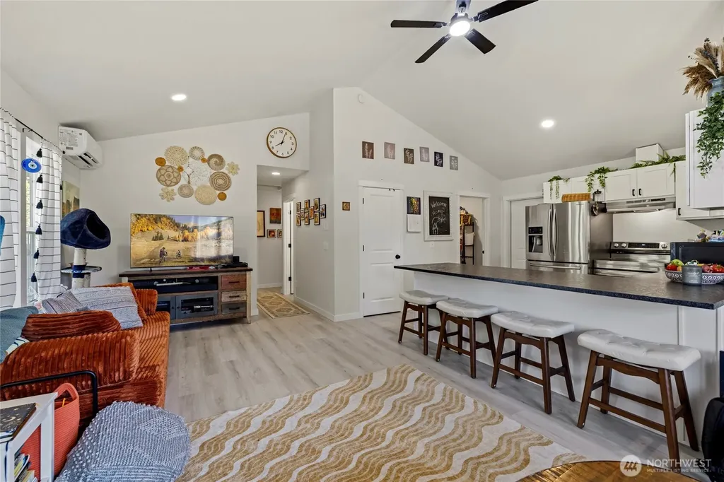 3615 Britzman Loop Clinton WA 98236