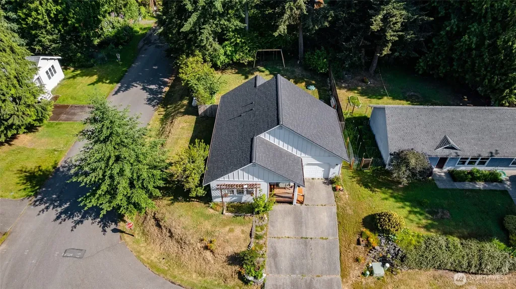3615 Britzman Loop Clinton WA 98236
