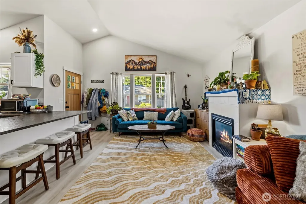 3615 Britzman Loop Clinton WA 98236