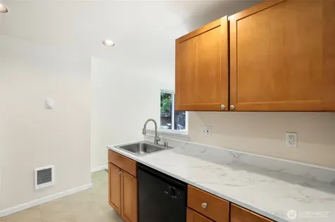 26221 116th Avenue SE Kent WA 98030