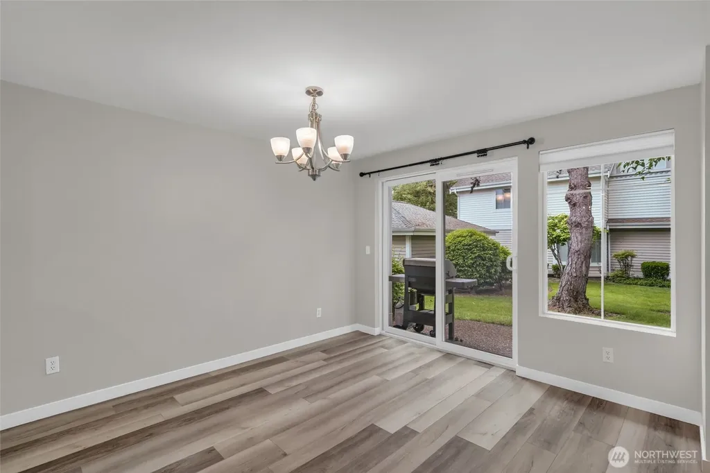 23323 55th Avenue S Kent WA 98032