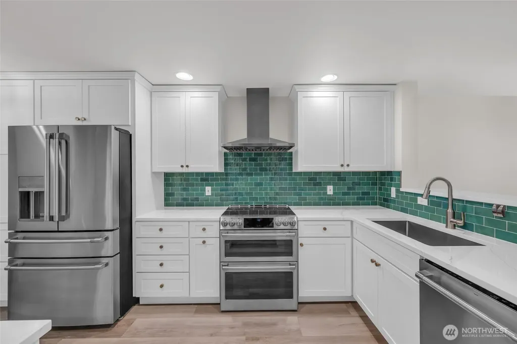 23323 55th Avenue S Kent WA 98032