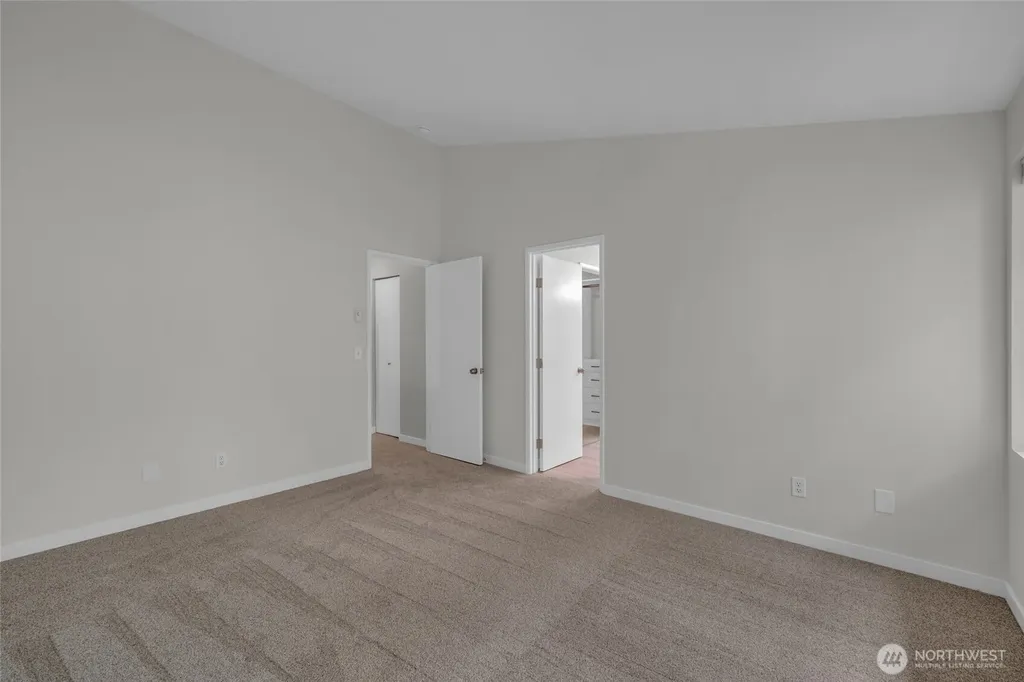 23323 55th Avenue S Kent WA 98032