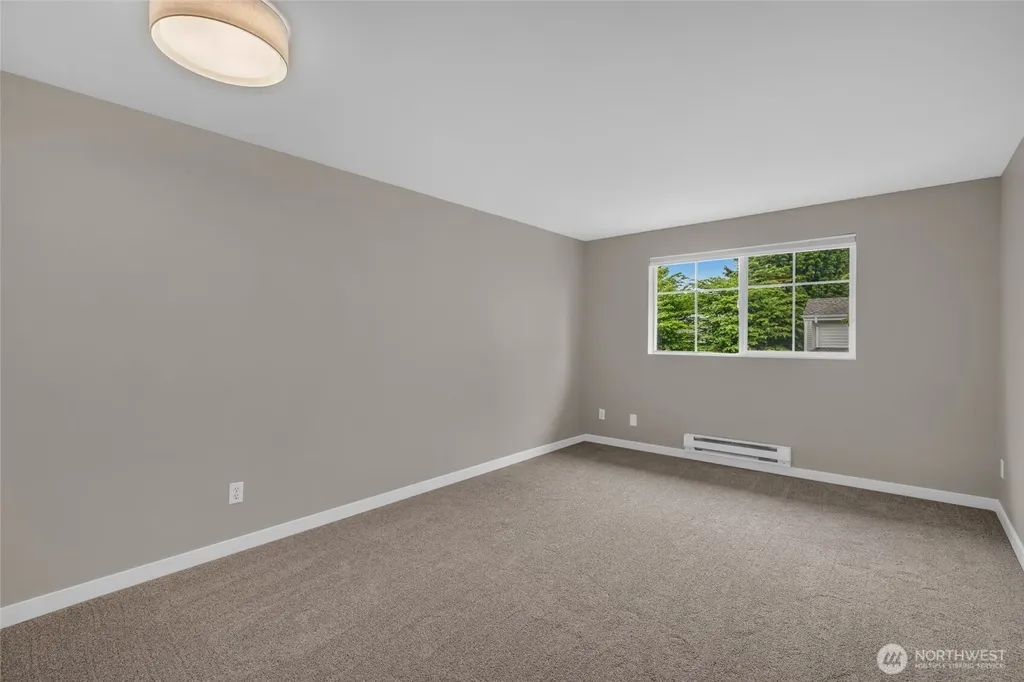 23323 55th Avenue S Kent WA 98032
