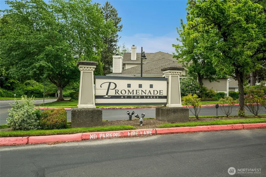 23323 55th Avenue S Kent WA 98032