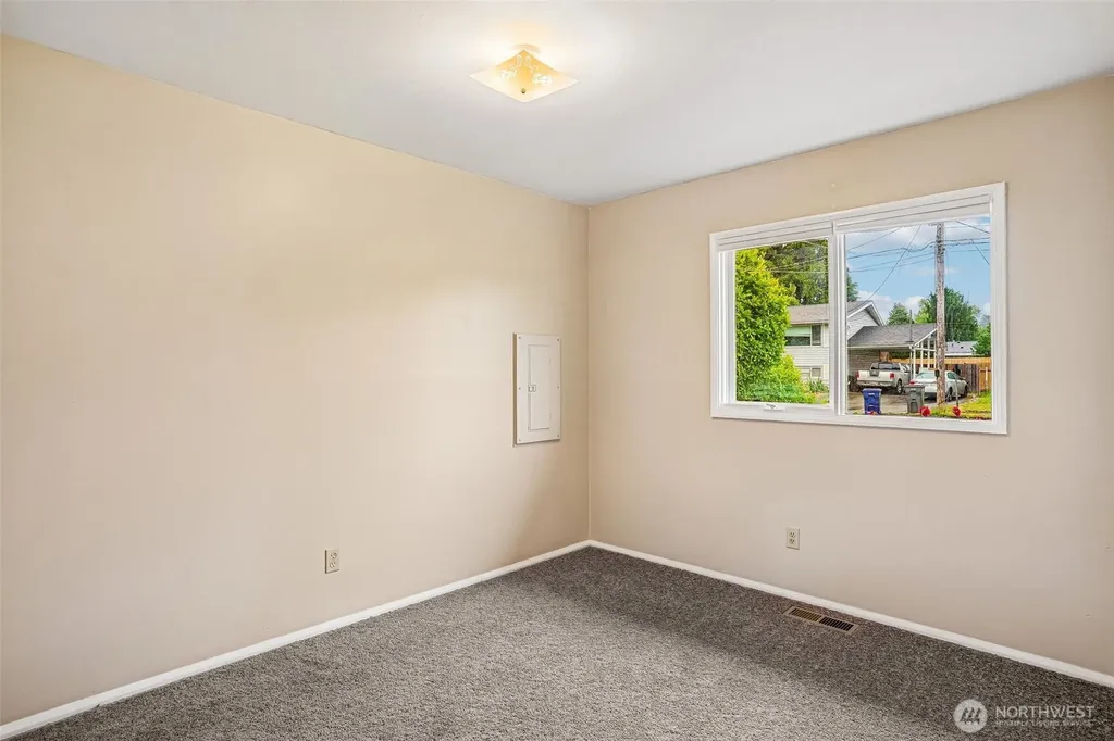 2711 N Street SE Auburn WA 98002