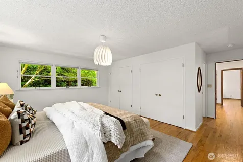 3651 Perkins Lane W Seattle WA 98199