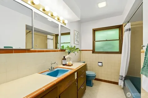 3651 Perkins Lane W Seattle WA 98199