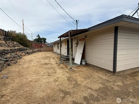 401 Patrick Road Ephrata WA 98823