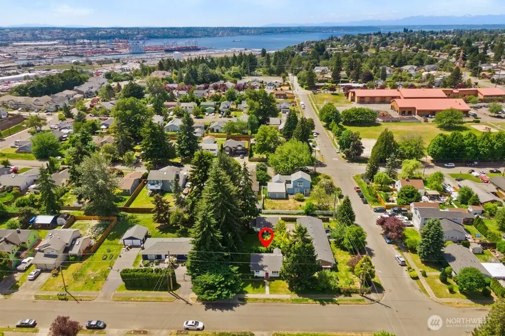 2536 57th Avenue NE Tacoma WA 98422