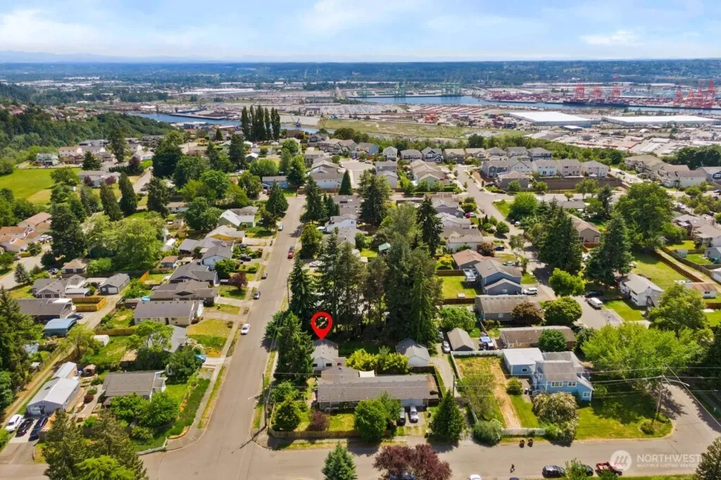 2536 57th Avenue NE Tacoma WA 98422