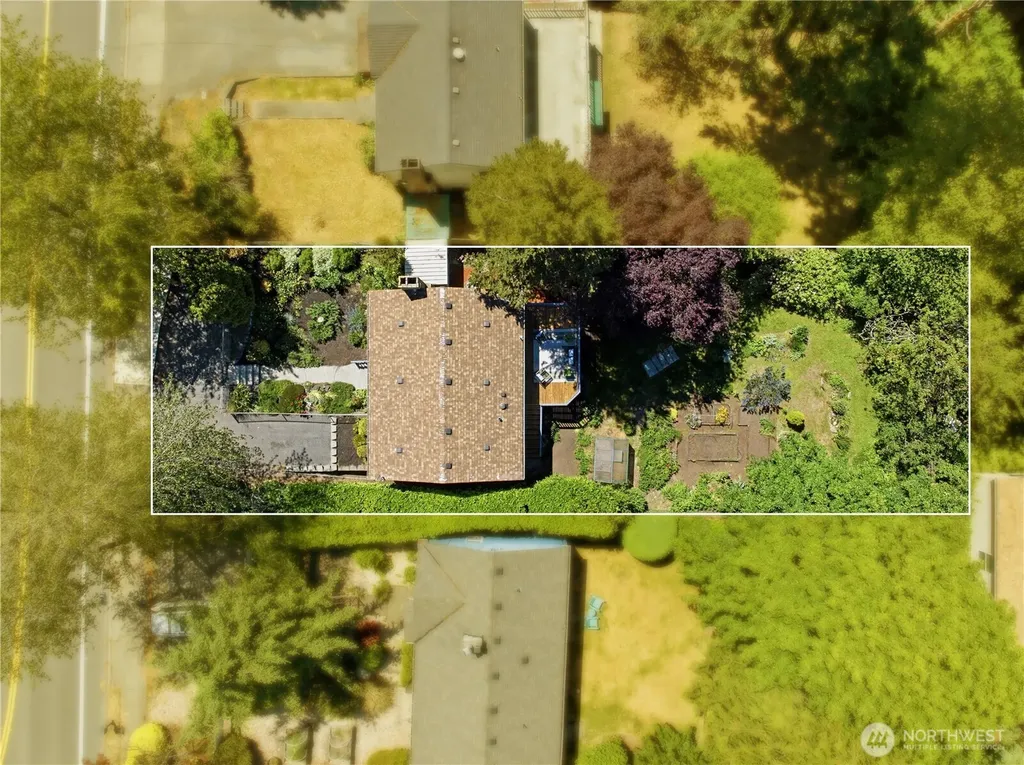 15839 15th Avenue NE Shoreline WA 98155