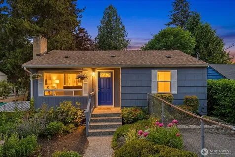 15839 15th Avenue NE Shoreline WA 98155