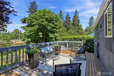 15839 15th Avenue NE Shoreline WA 98155