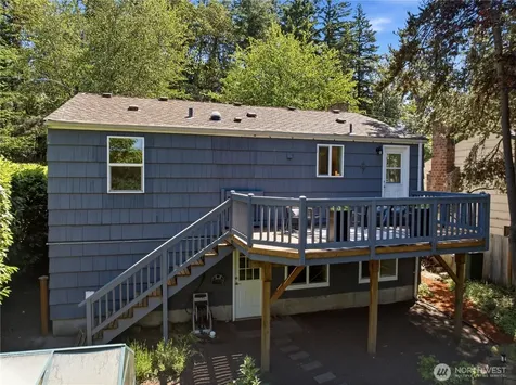 15839 15th Avenue NE Shoreline WA 98155