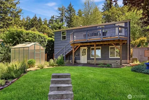 15839 15th Avenue NE Shoreline WA 98155