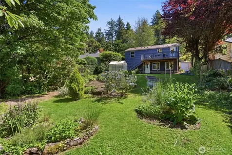 15839 15th Avenue NE Shoreline WA 98155