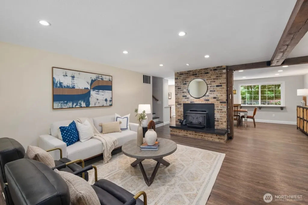 16464 239th Avenue SE Issaquah WA 98027