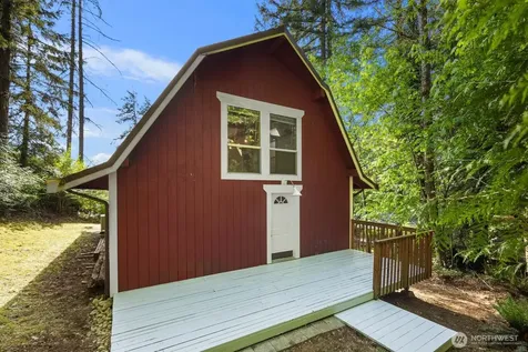 16464 239th Avenue SE Issaquah WA 98027