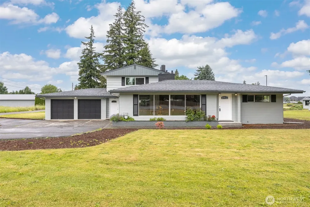 108 W Bartlett Road Lynden WA 98264
