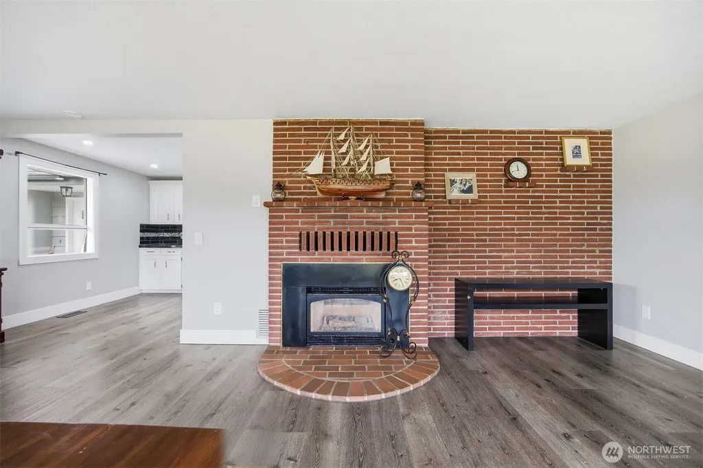108 W Bartlett Road Lynden WA 98264