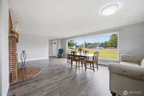 108 W Bartlett Road Lynden WA 98264