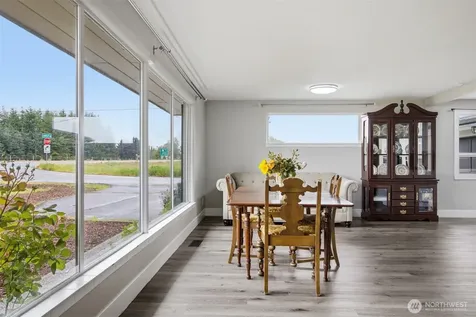 108 W Bartlett Road Lynden WA 98264