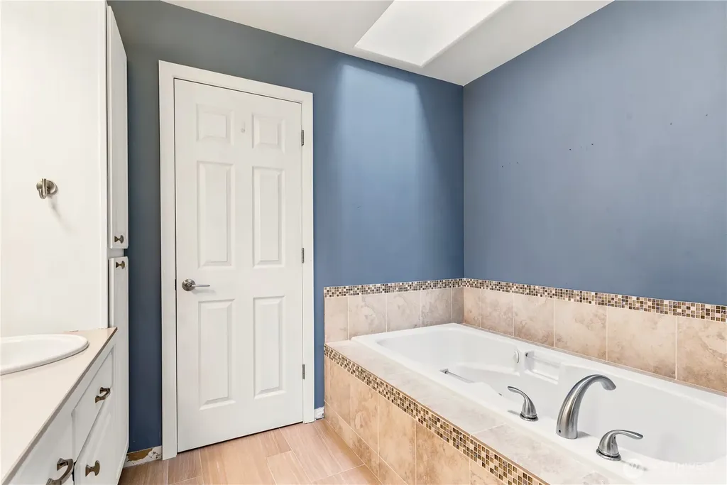 7541 58th Avenue NE Olympia WA 98516