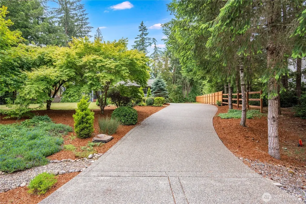 7541 58th Avenue NE Olympia WA 98516