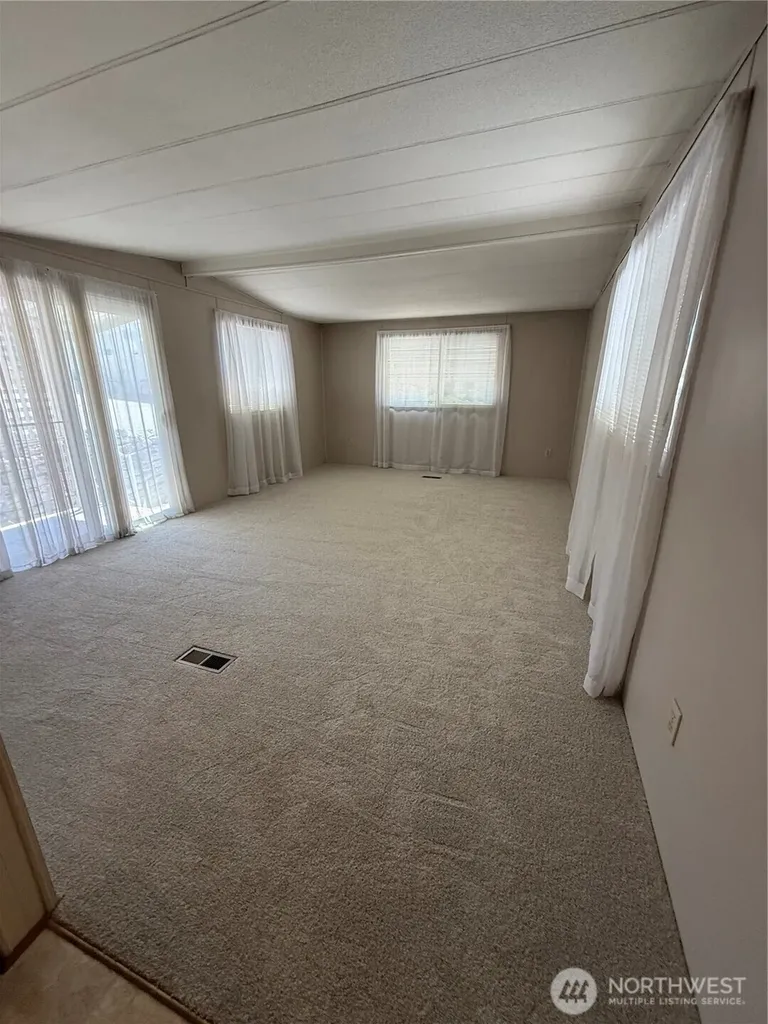 1415 84th Street SE Everett WA 98208