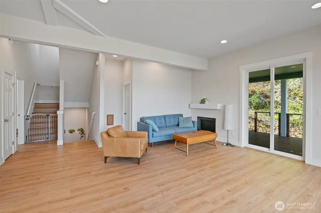 41 N Mardell Avenue Hoodsport WA 98548