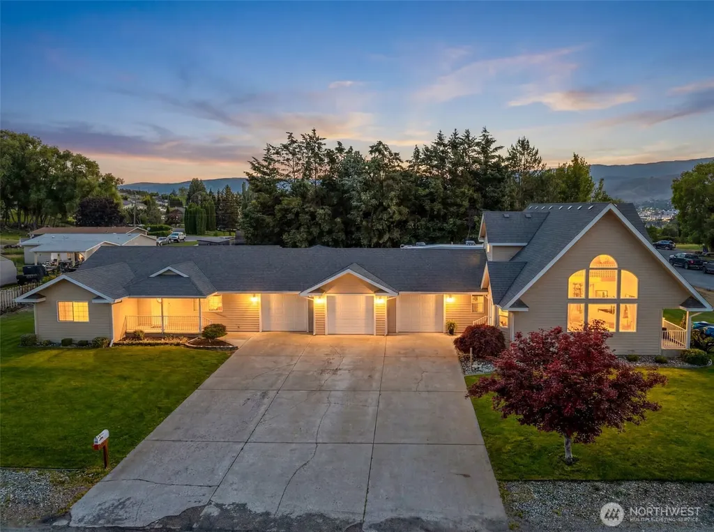 2509 NW Boston Avenue East Wenatchee WA 98802