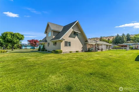 2509 NW Boston Avenue East Wenatchee WA 98802