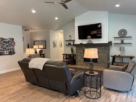 19443 Oakleaf Lane Sedro Woolley WA 98284