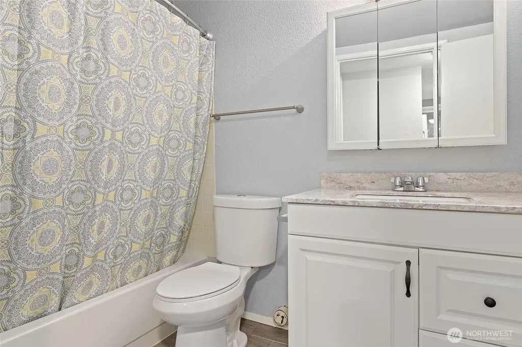 6110 8th Avenue NW Seattle WA 98107