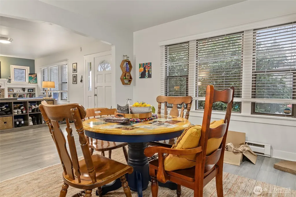 6110 8th Avenue NW Seattle WA 98107