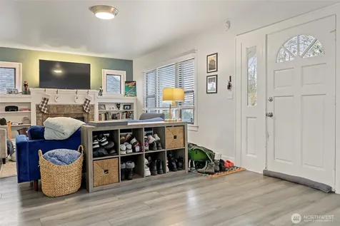 6110 8th Avenue NW Seattle WA 98107