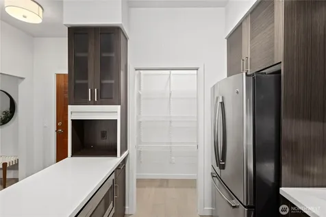 1760 NW 56th Street Seattle WA 98107