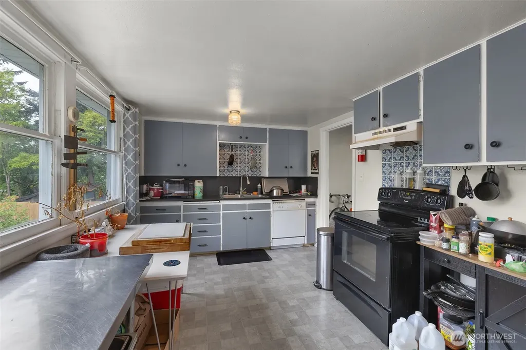 3322 S 10th Street Tacoma WA 98405