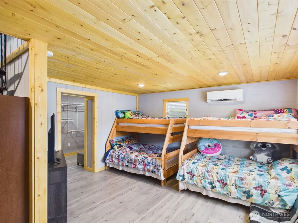 6 Marions Cove Road Republic WA 99166