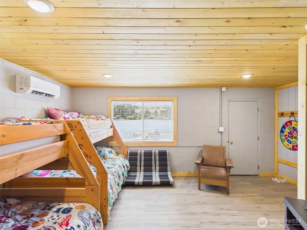 6 Marions Cove Road Republic WA 99166