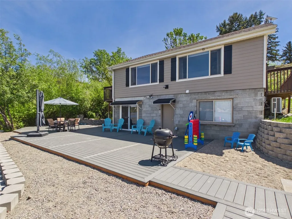 6 Marions Cove Road Republic WA 99166