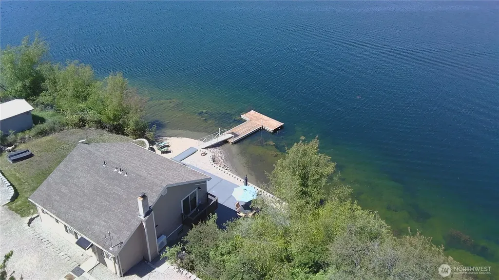 6 Marions Cove Road Republic WA 99166