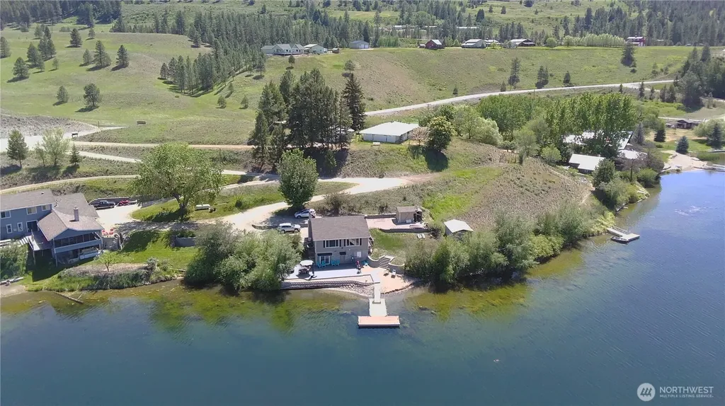 6 Marions Cove Road Republic WA 99166