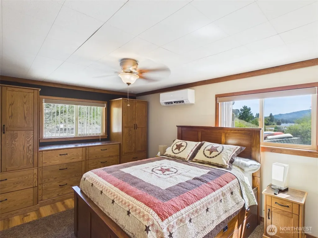 6 Marions Cove Road Republic WA 99166