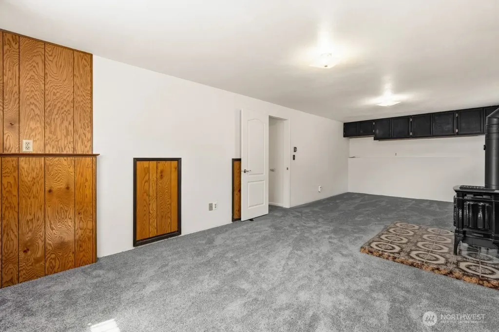 15406 24th Avenue E Tacoma WA 98445