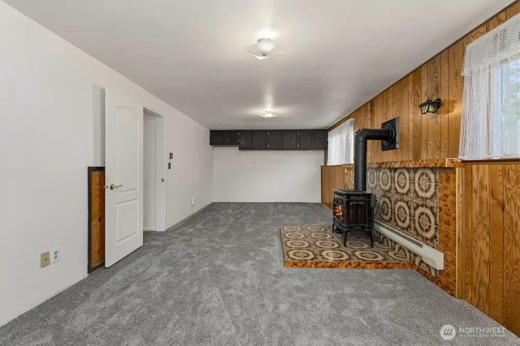 15406 24th Avenue E Tacoma WA 98445